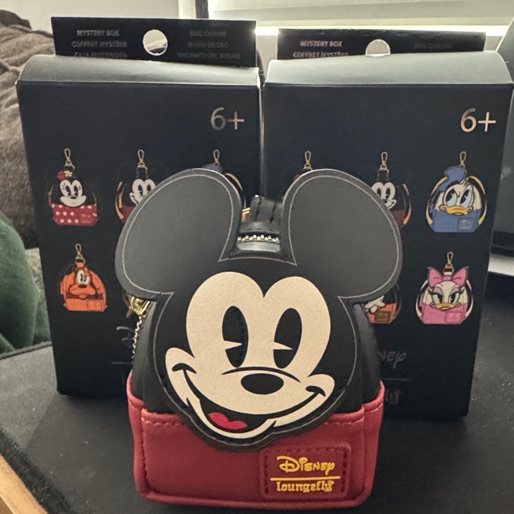 Loungefly Disney Mickey Mouse Coin Bag - Black and Red